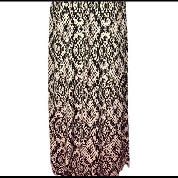 Like New Trixxi Clothing Co. Maxi Sundress - Picture 2 of 4